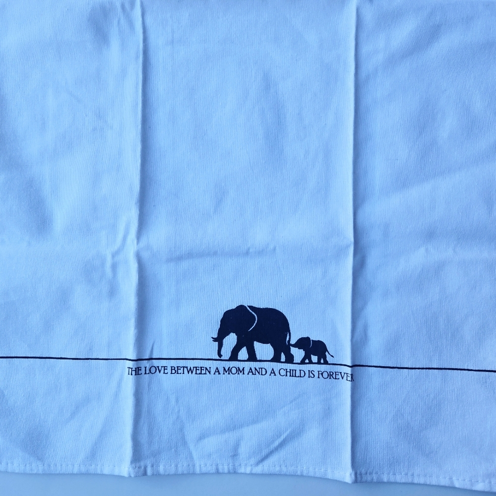 Elephant Mom & Baby White Kitchen Tea Towel 🌺 - Picture 3 of 5